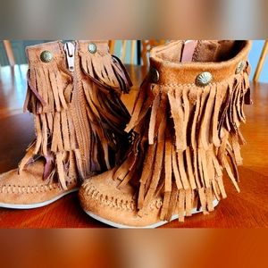 Toddler Fringe Boots Size 6